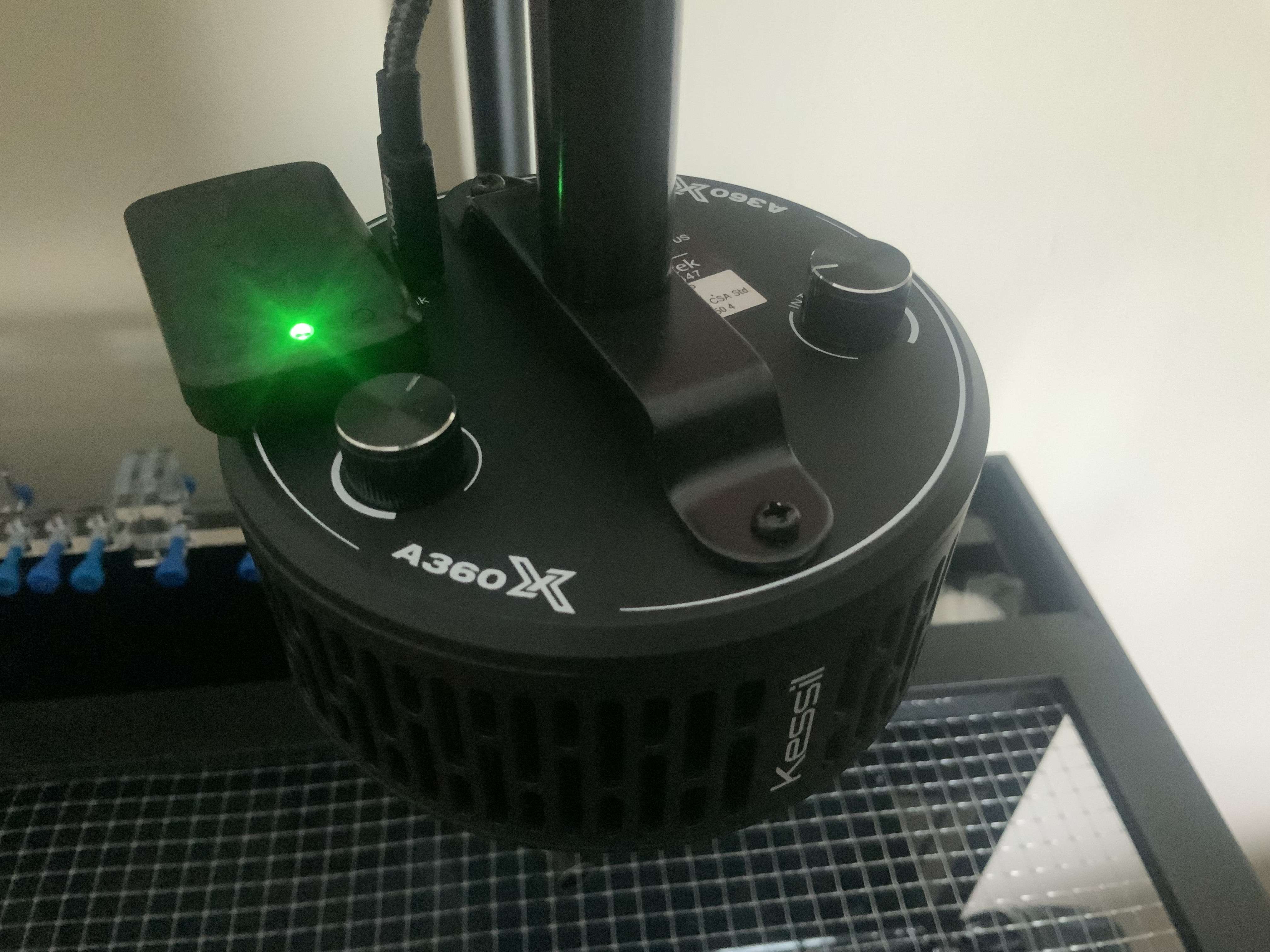 VvrX2V.jpg
